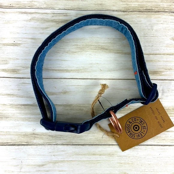 Levi’s Denim Dog Collar – Limited Edition XL (20–30”, up to 90 lbs) - Picture 2 of 3